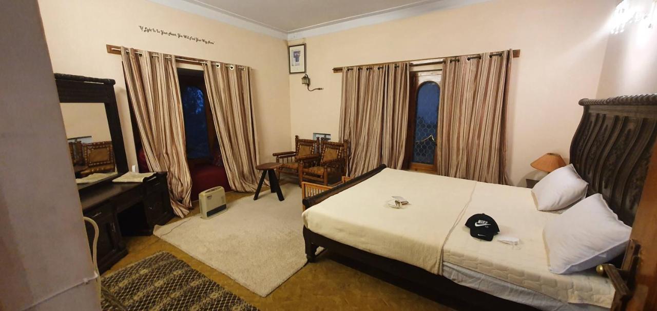 Republika Central Mansehra ภายนอก รูปภาพ