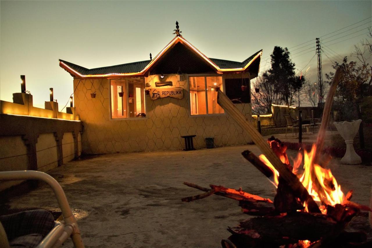 Republika Central Mansehra ภายนอก รูปภาพ