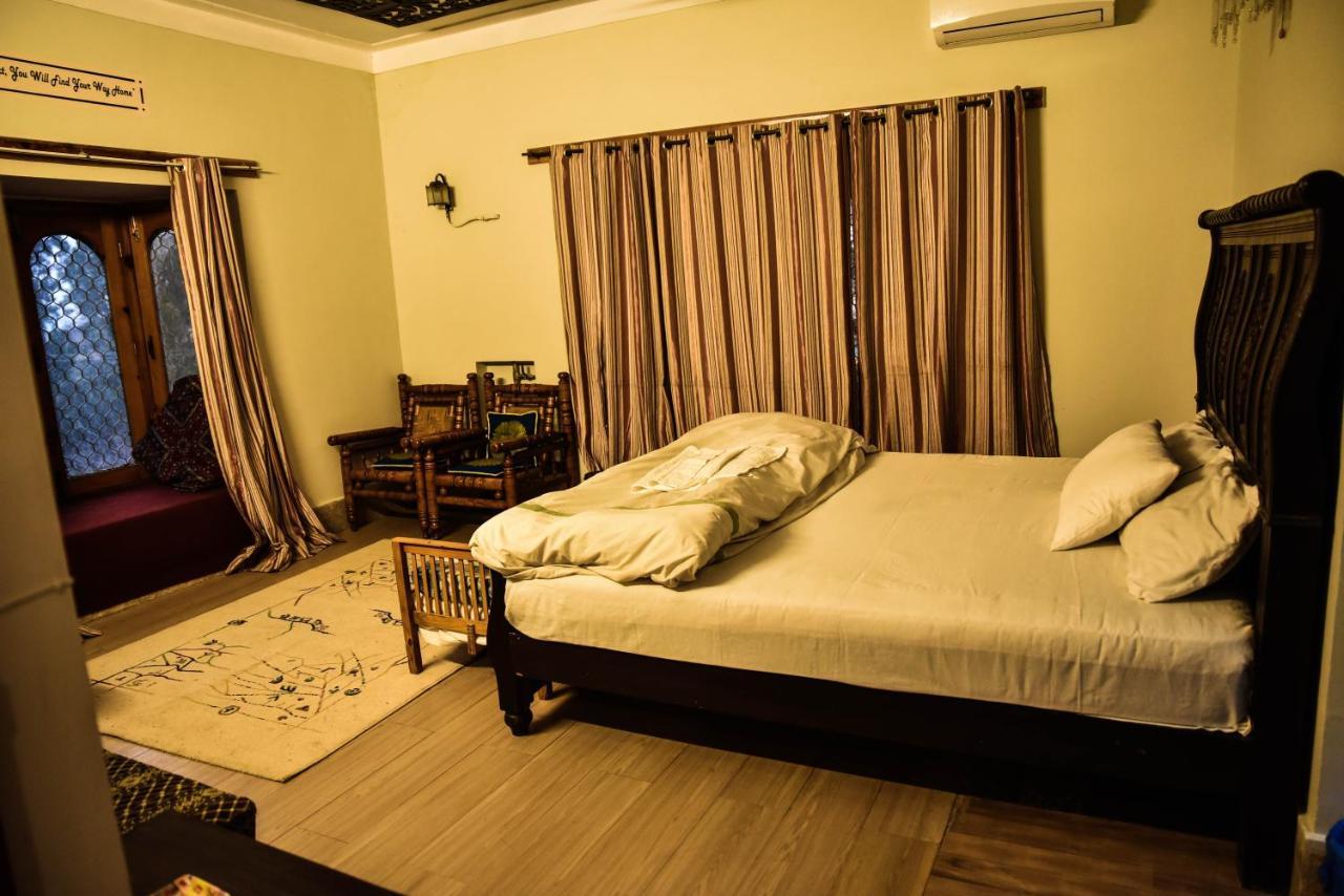 Republika Central Mansehra ภายนอก รูปภาพ