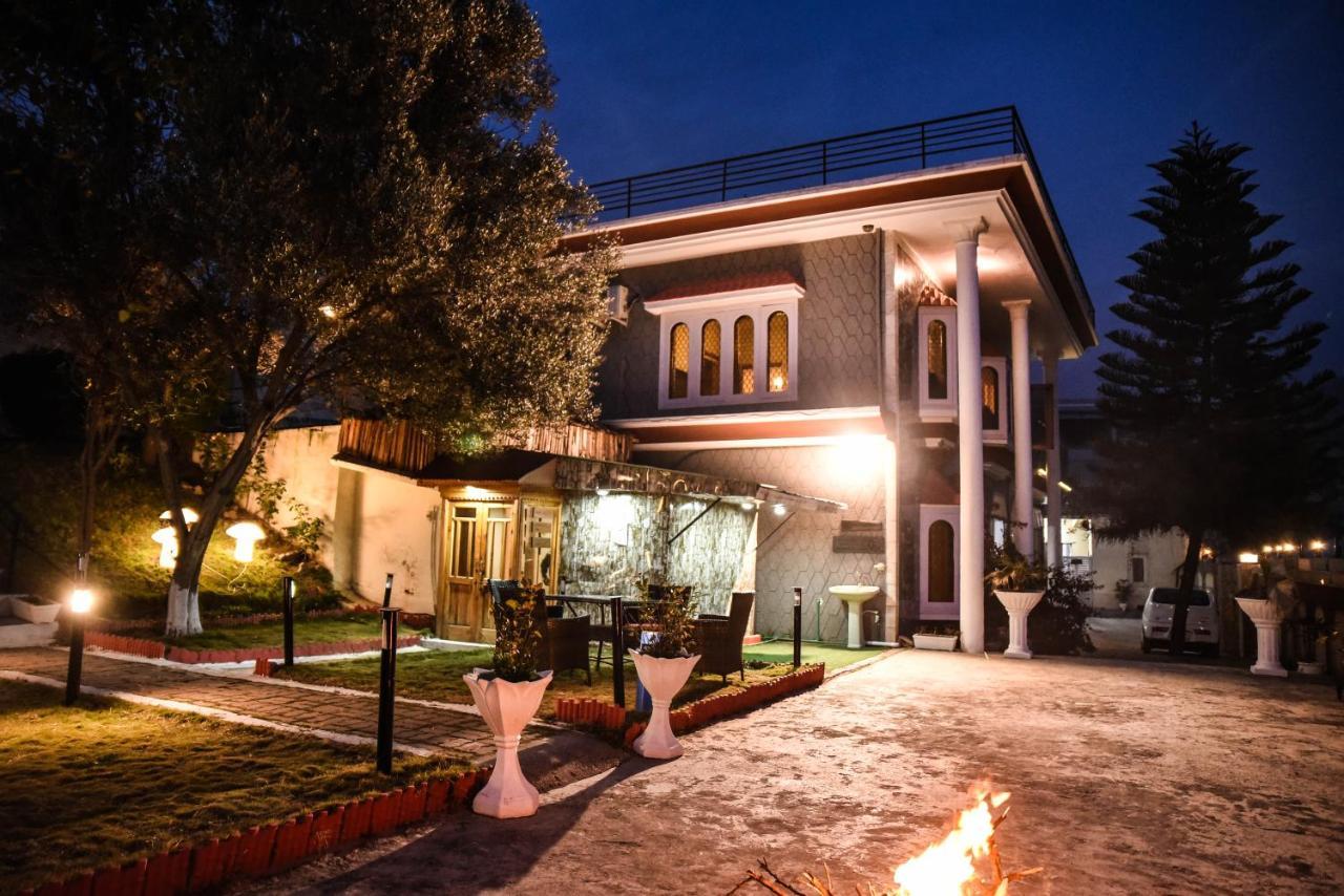 Republika Central Mansehra ภายนอก รูปภาพ