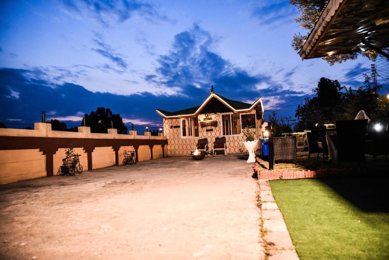 Republika Central Mansehra ภายนอก รูปภาพ