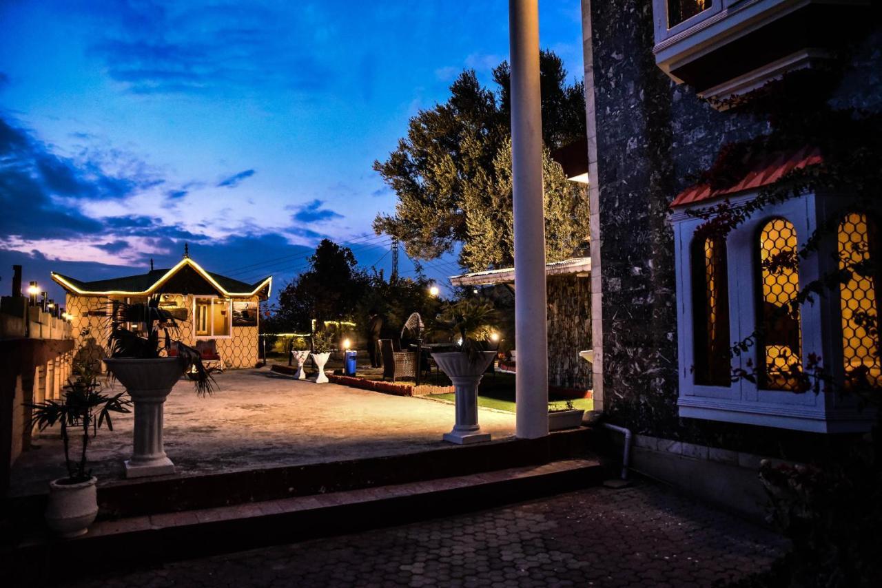 Republika Central Mansehra ภายนอก รูปภาพ