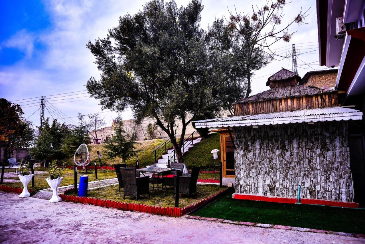 Republika Central Mansehra ภายนอก รูปภาพ