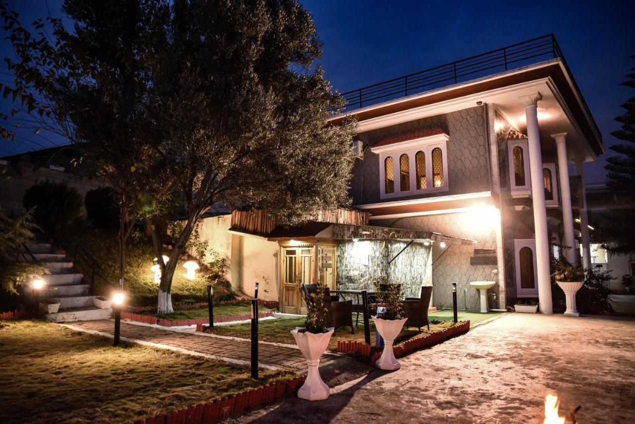 Republika Central Mansehra ภายนอก รูปภาพ